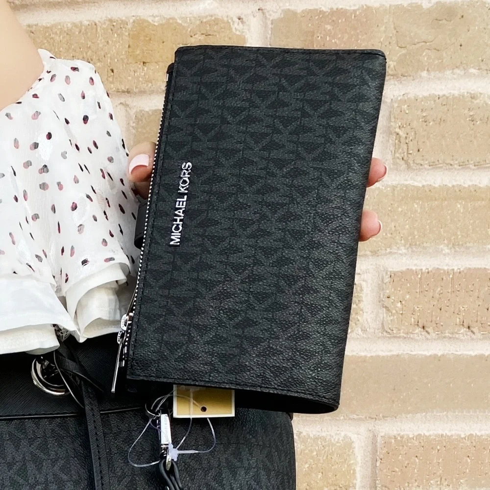Michael Kors Jet Set Travel Double Zip Phone Wallet MK Black